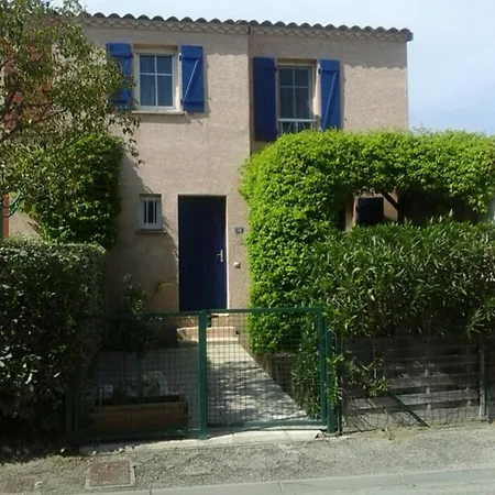 Maison De A Quelques Pas Des Remparts 펜션